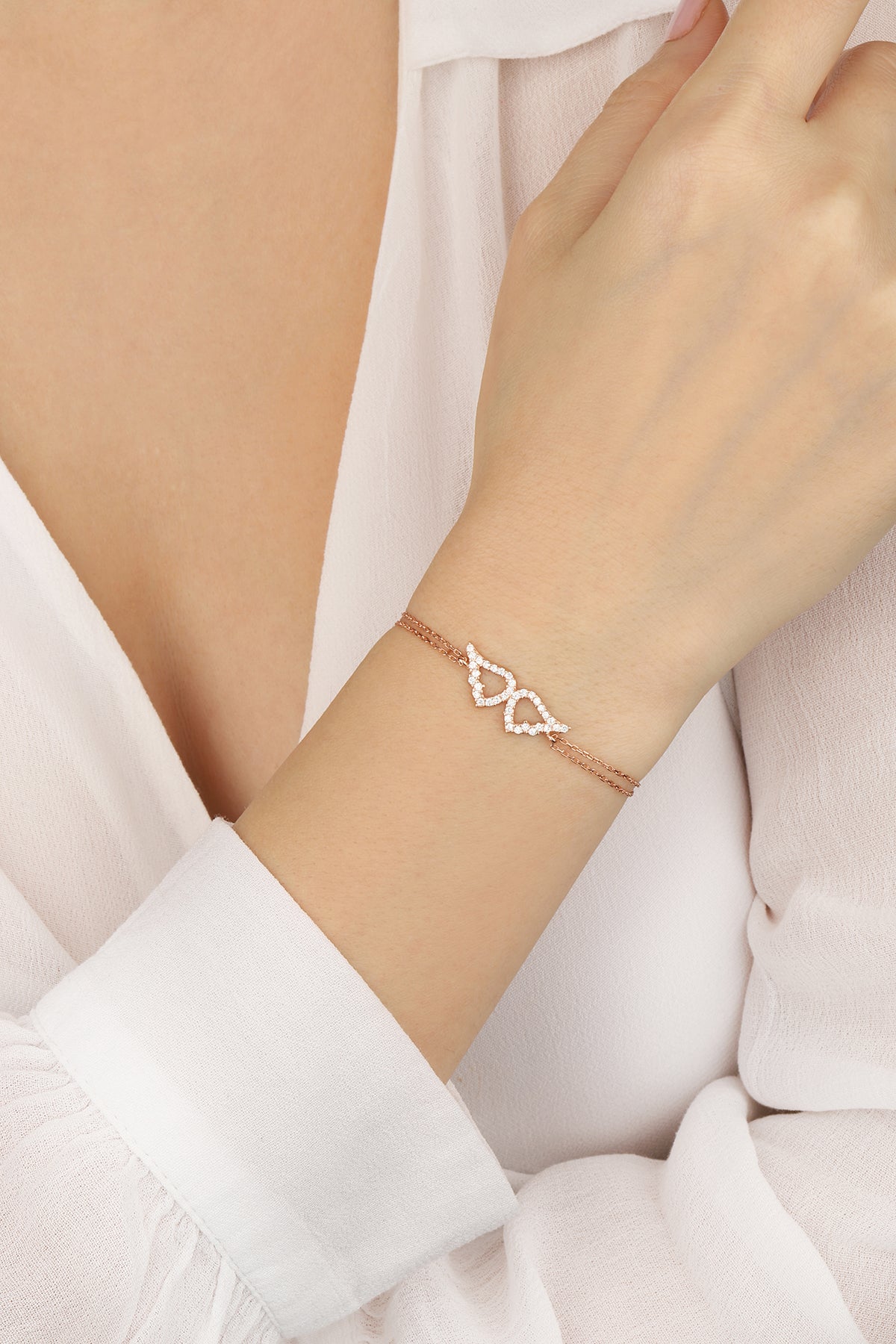 Minimal Beyaz Taşlı Melek Kanadı Figürlü Gümüş Bileklik RHODIUM-Gold