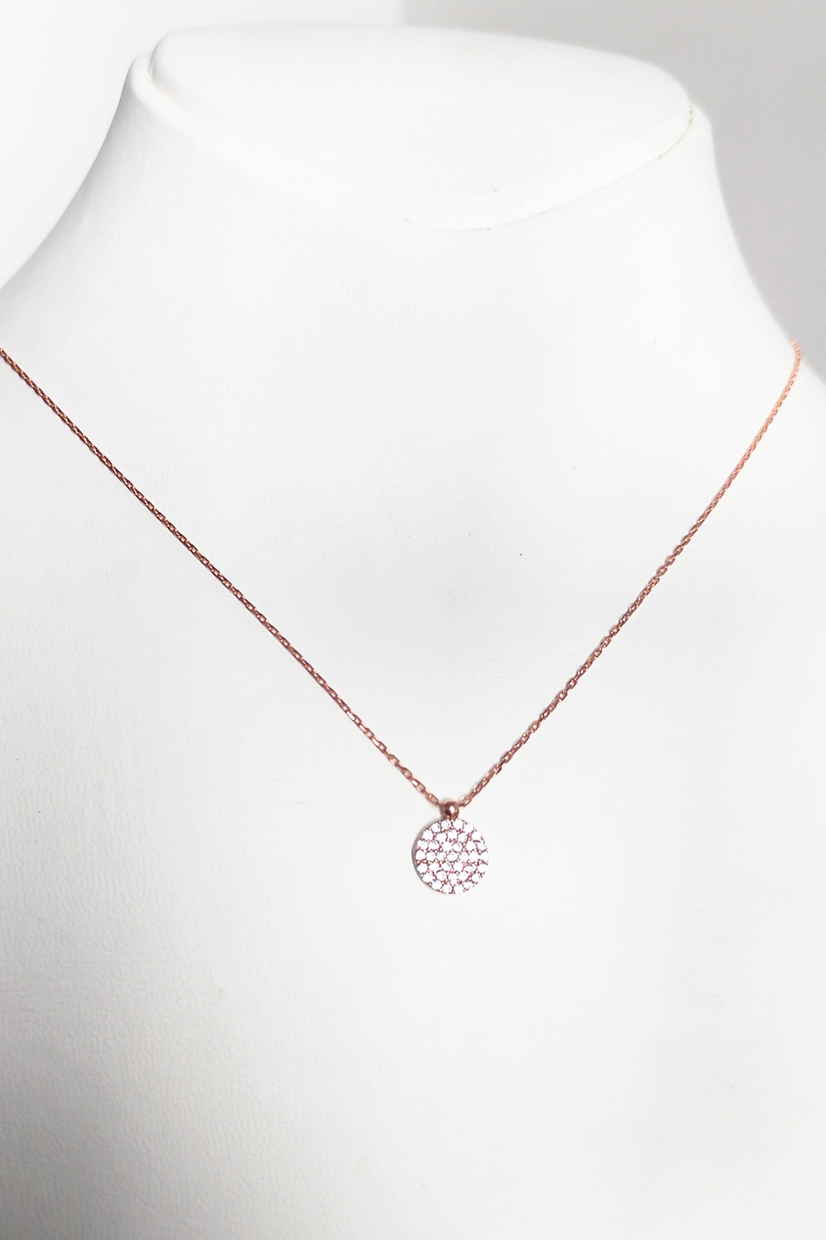 Beyaz Taş Detaylı 925 Gümüş Kolye – Minimal Tasarım ROSE