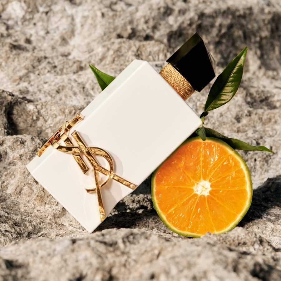 Yves%20Saint%20Laurent%20Libre%20L%20Eau%20Nue%20Parfum%20De%20Peau%2090%20ml