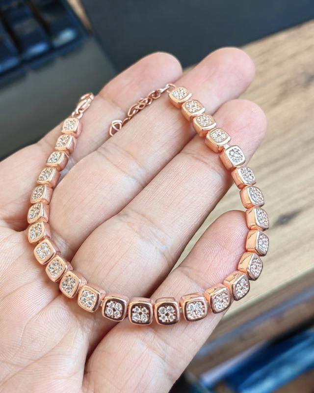 Beyaz Taşlı Gümüş Bileklik