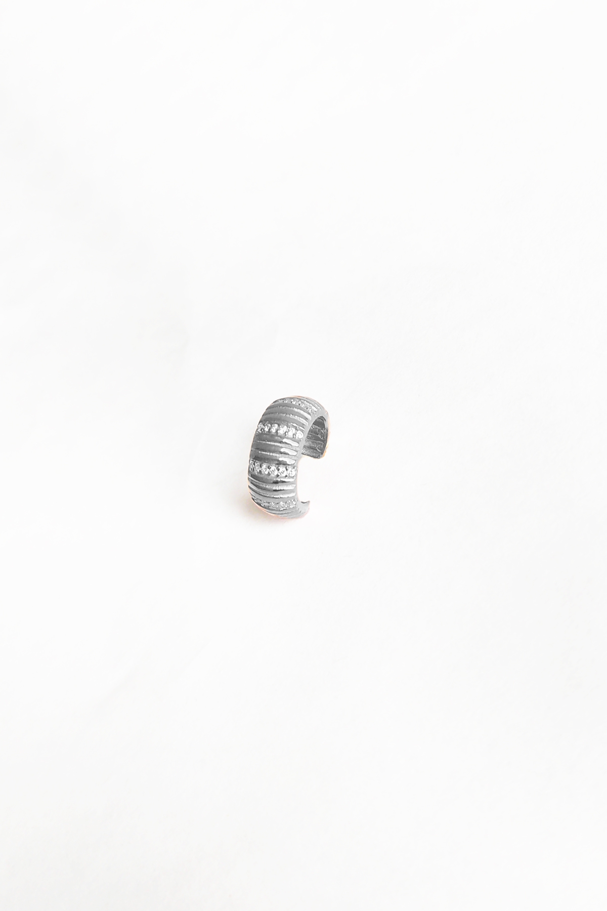 Kalın Taşlı Gümüş Ear Cuff Küpe