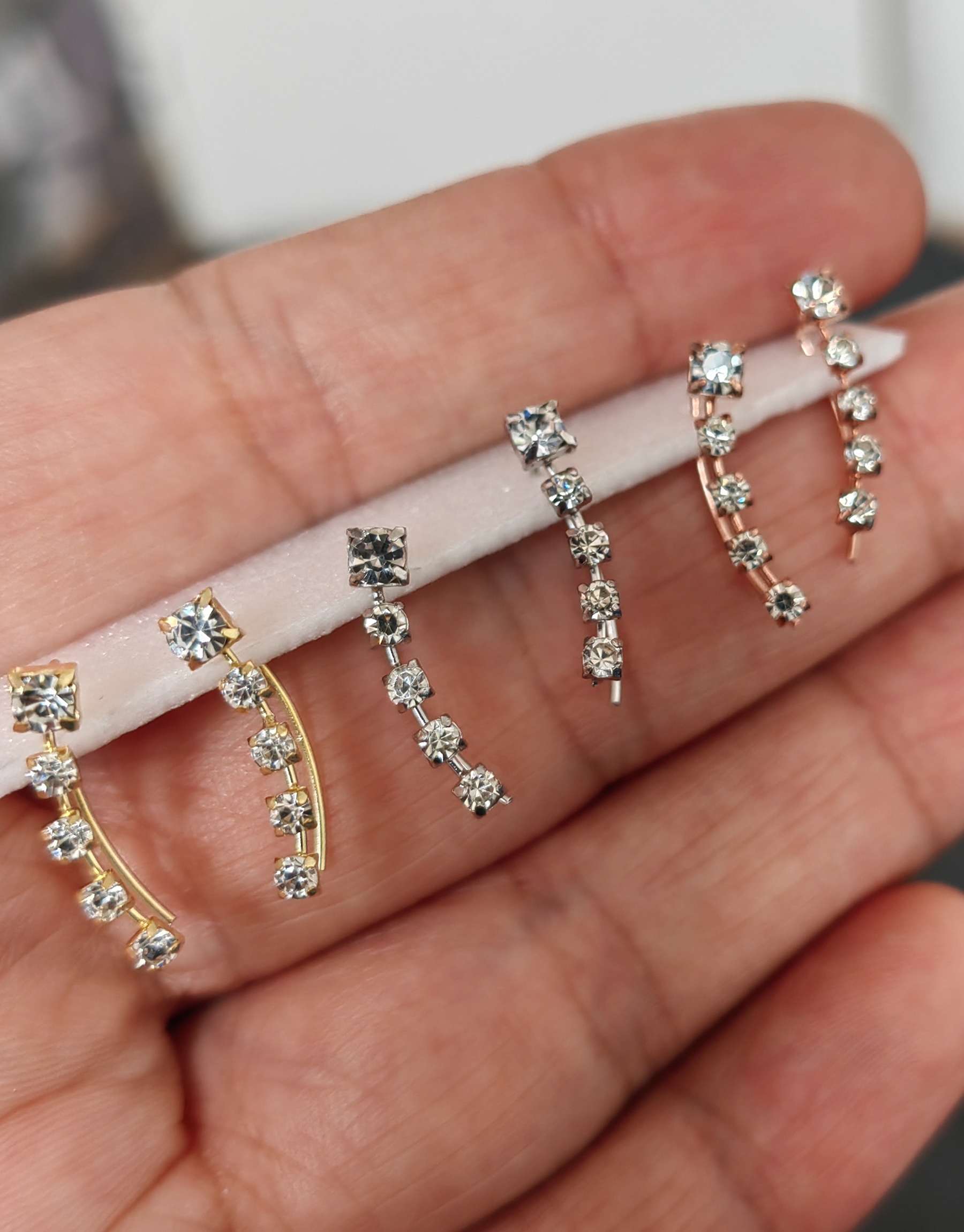 Özel Tasarım Beş Taşlı Gümüş Küpe - Gold Renk