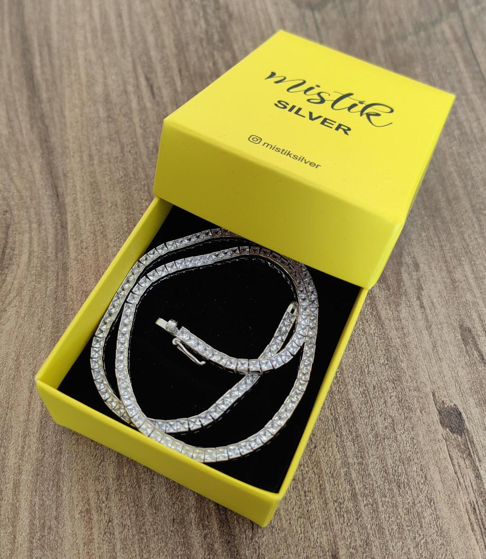 Beyaz Taşlı Gümüş Choker Kolye