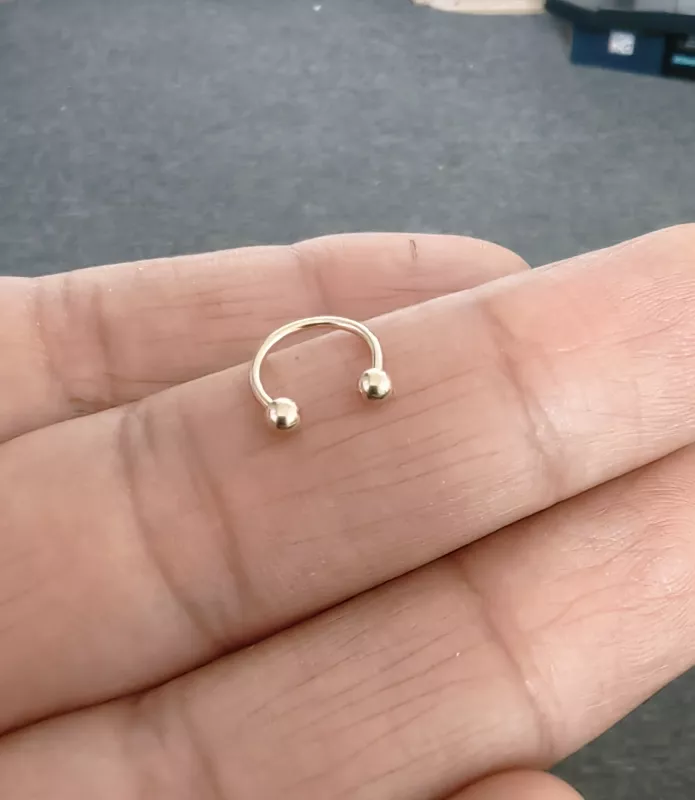 Taşsız Topçuklu 14 K Altın Helix Piercing (585 Damgalı)