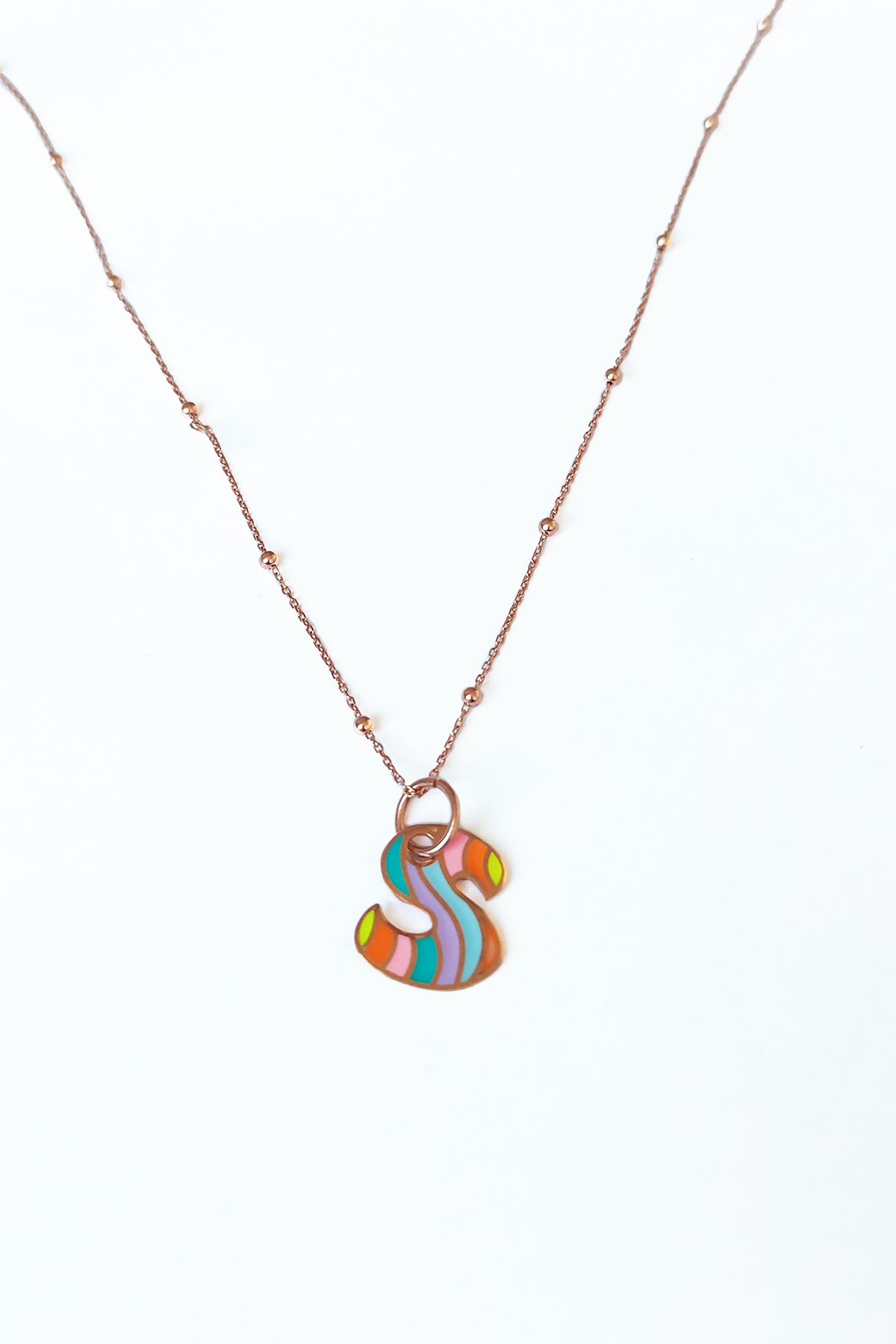 Gökkuşağı Renkli Mineli Taşsız Gümüş Harf Kolye - Rodyum - S