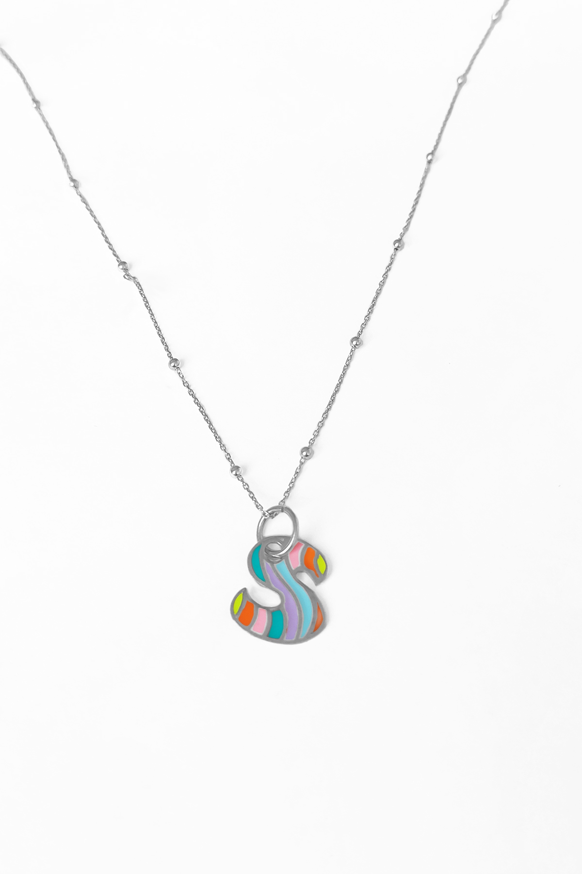 Gökkuşağı Renkli Mineli Taşsız Gümüş Harf Kolye - Rodyum - S