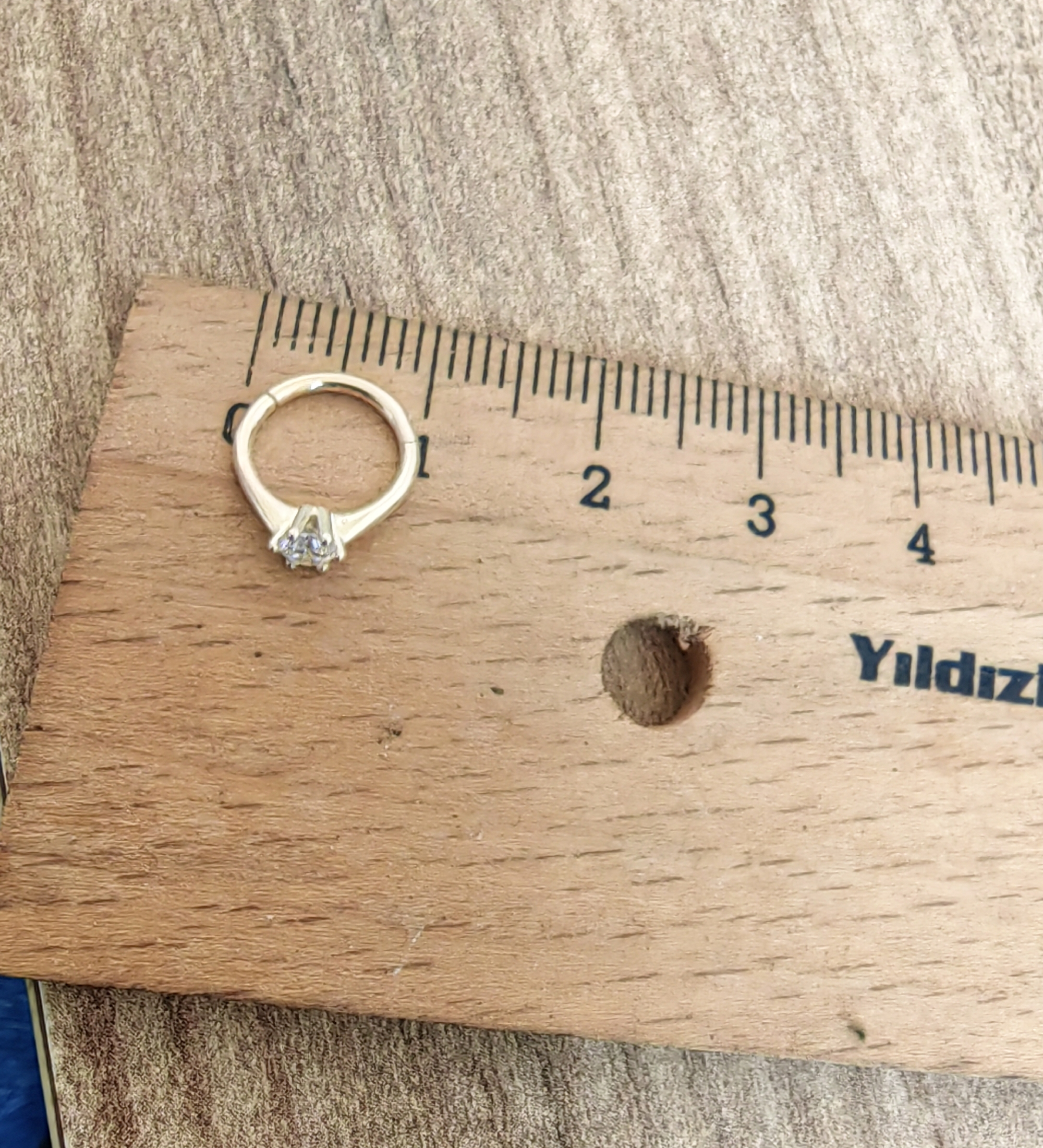 14%20Ayar%20Altın%20Tek%20Taş%20Helix%20Piercing