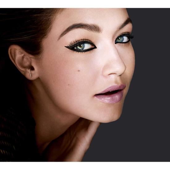 Maybelline New York The Colossal Kajal Argan Yağı İçeren Ekstra Siyah Göz Kalemi