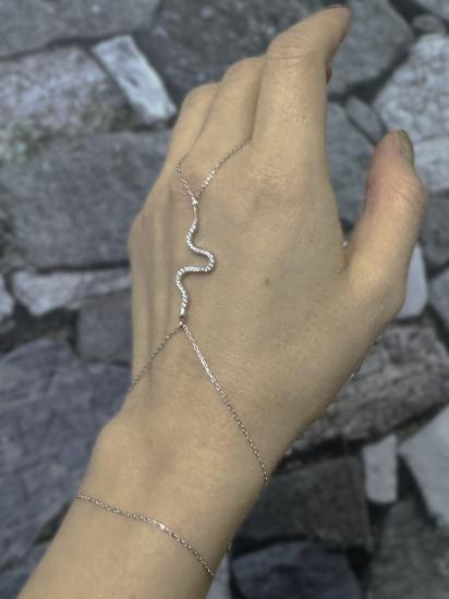 Zirkon Taşlı Yılan Figürlü Gümüş Şahmeran Bileklik – 925 Ayar, Şık Tasarım - Rodyum Renk